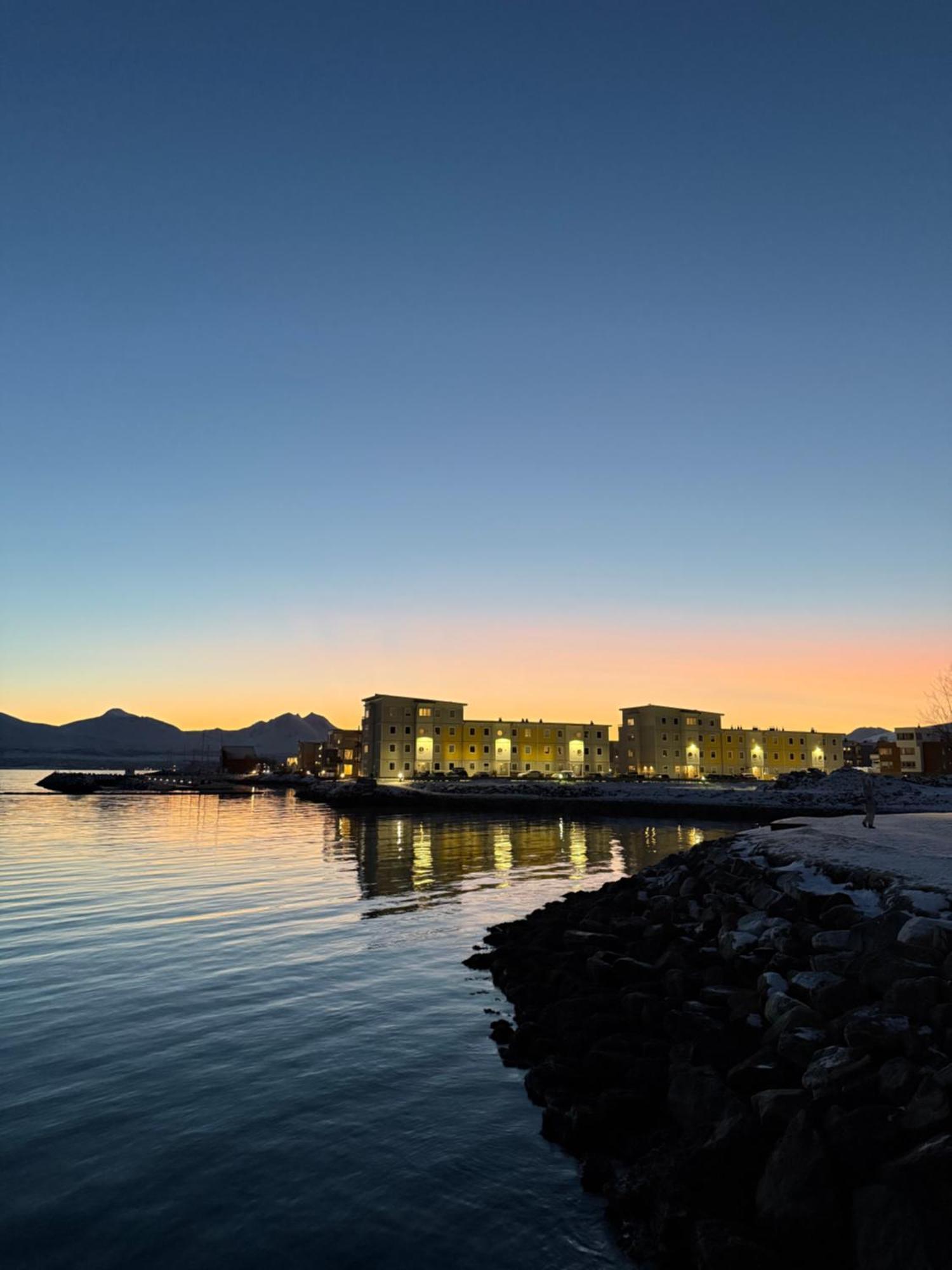 Modern Apartment Nearby City Centrum Tromsø Esterno foto